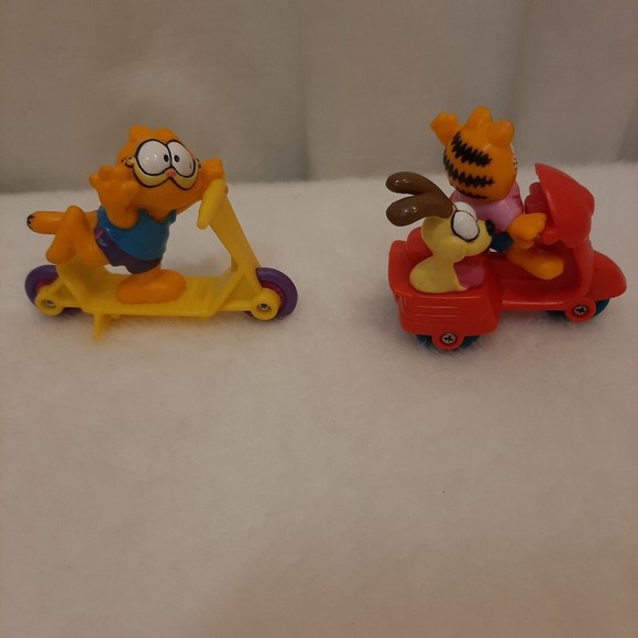 Lot of Vintage Garfield the Cat PVC Toy Figures 1978/1981 Scooters Odie - Picture 4 of 14